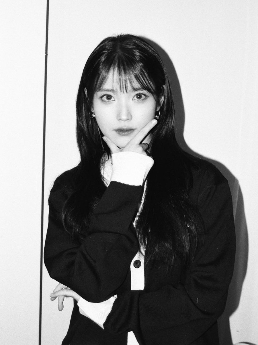 wlrmaeun's tweet photo. 🖤😘😘 https://t.co/qnezdOrIDF