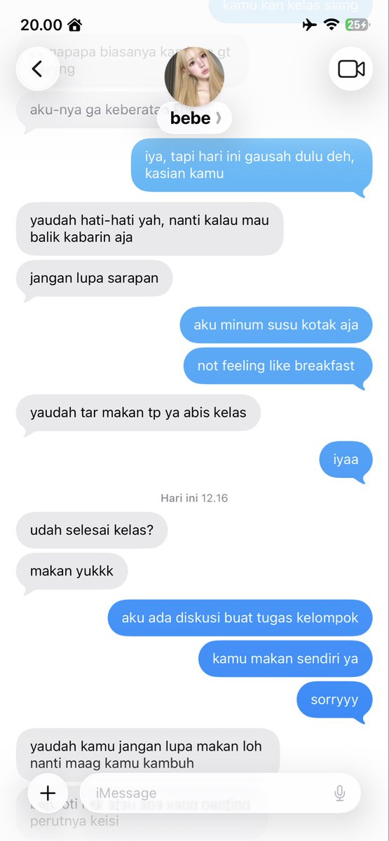 juunalv's tweet photo. to be loved is to be taken care of, but selene doesn’t seem to know it

#nyutella three tweets au https://t.co/5LNlK8harl