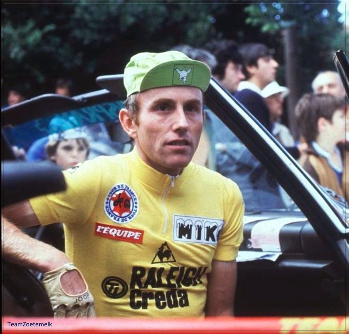 team_zoetemelk's tweet photo. Un maillot jaune serein
#TDF1980 https://t.co/zP7j66B7JX