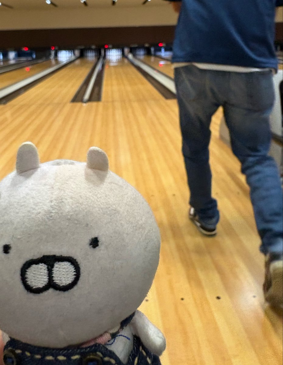 Mi3tds8202Eight's tweet photo. ホテルに着いて
家族でボーリング🎳して
海洋深層水スパに行き
そして
景色の良い席での晩御飯
その後
私は温泉へ
パパたちはラウンジへ
ビリヤード🎱やダーツ🎯とかしに遊びに行き
楽しんで帰ったきた😊 https://t.co/pp2VLRfclG