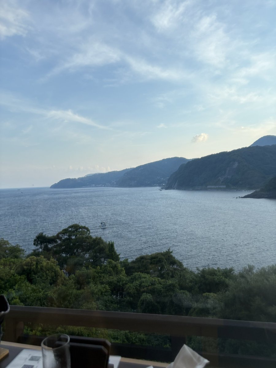 Mi3tds8202Eight's tweet photo. ホテルに着いて
家族でボーリング🎳して
海洋深層水スパに行き
そして
景色の良い席での晩御飯
その後
私は温泉へ
パパたちはラウンジへ
ビリヤード🎱やダーツ🎯とかしに遊びに行き
楽しんで帰ったきた😊 https://t.co/pp2VLRfclG