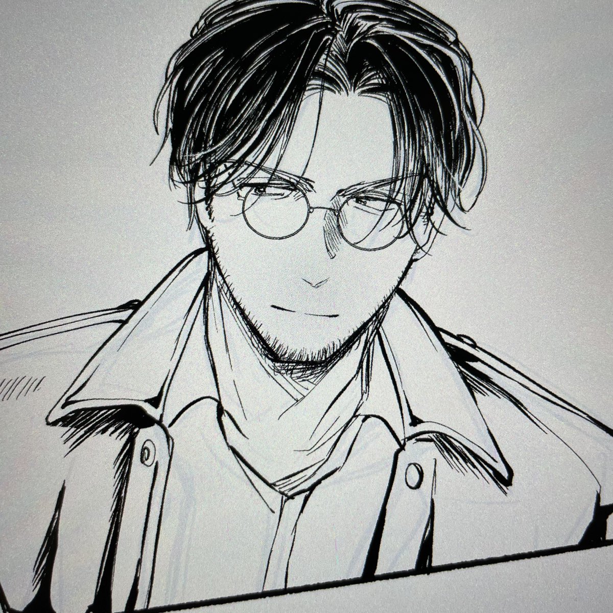 esa_oxe's tweet photo. 志熊の髭と眼鏡のオンオフ https://t.co/osJjPMMQhU