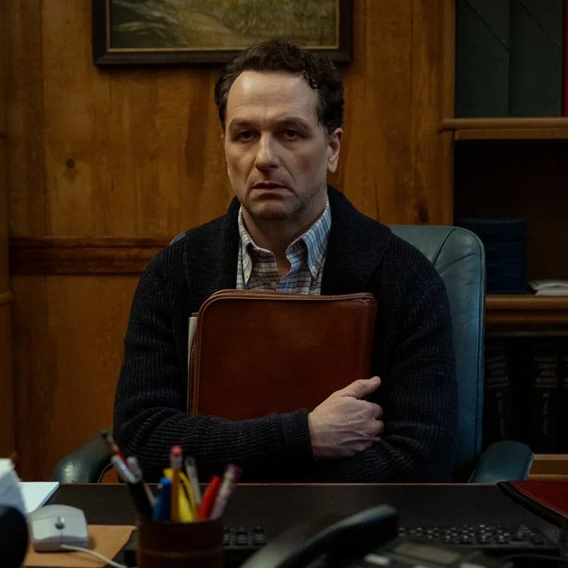 oxentepipoca's tweet photo. Matthew Rhys (Widow's Bay) ultrapassou Steve Martin (Only Murders in the Building) nas previsões dos usuários do Gold Derby e agora aparece entre os seis favoritos a uma indicação em Melhor Ator em Série de Comédia no Emmy 2026.

Confira o ranking atual:

1. Martin Short (Only Murders in the Building)
2. Jason Segel (Shrinking)
3. Steve Carell (Rooster)
4. Jeremy Allen White (The Bear)
5. Adam Brody (Nobody Wants This)
6. Matthew Rhys (Widow's Bay) ↑

7. Steve Martin (Only Murders in the Building)
8. Tim Robinson (The Chair Company)
9. Ethan Hawke (The Lowdown)