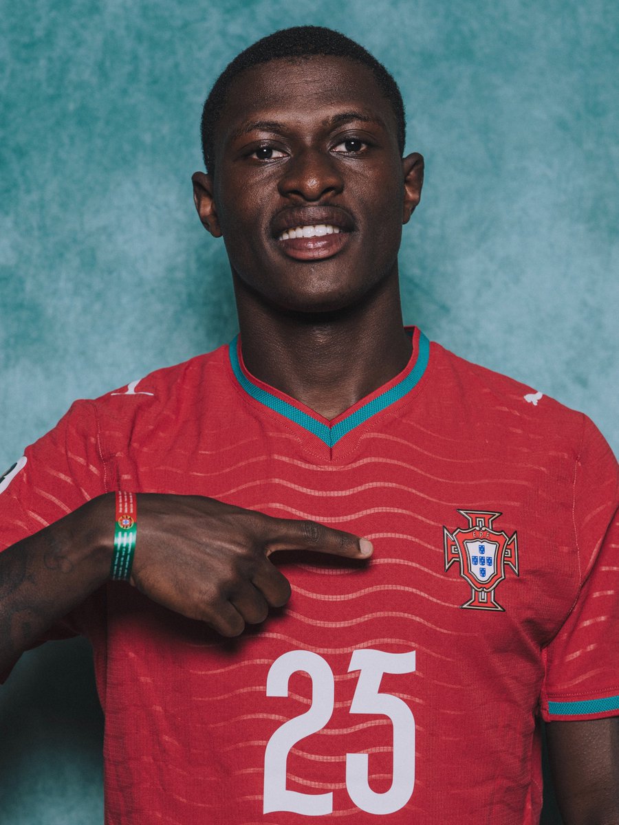 PSG_inside's tweet photo. 📸🇵🇹 https://t.co/ZpAdNFmfQr