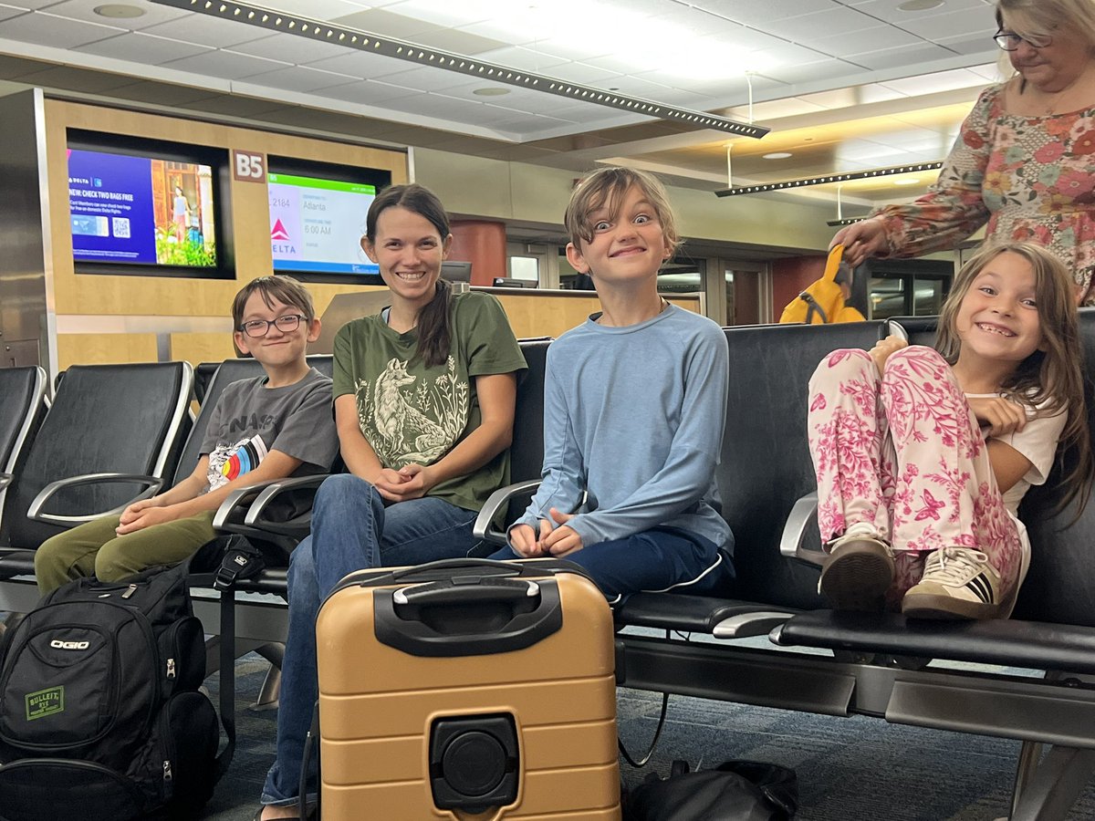 DustinRIsaacsKY's tweet photo. Kids first time flying! The Isaacs family is off to the World Archery Tournament in Daytona Beach, FL.

Also, it’s Sawyer’s birthday! He’s the one praying on takeoff. 🤣 https://t.co/5XJXOGLtxf