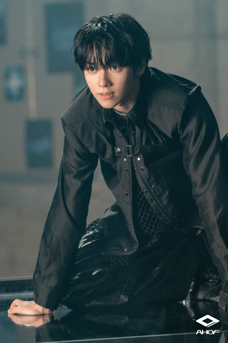 JLGlobalFanbase's tweet photo. Our kind of dopamine. Sweet by nature, fierce by stage. A legend in every frame.

🖇️ https://t.co/1vlVDuHPdK

#AHOF #아홉
#AHOF_JL #제이엘
@AHOF_official https://t.co/RZ9juafY5Q