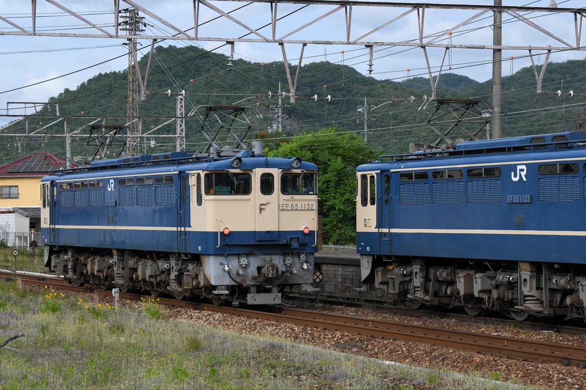 WRX_D850's tweet photo. 6/16
試単9362×工8380
EF65-1132
EF65-1133+ロンチキ12

PF同士の追い抜きが見られるということで行ってきました。 https://t.co/me5084hDn3