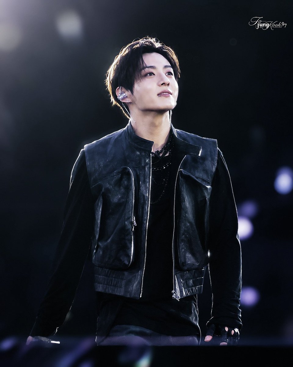 to_jungkook97's tweet photo. 260612 정국 Busan

네가 있어줘서 고마워..

#BTS_ARIRANG 
#전정국 #정국 #JUNGKOOK #jk
#방탄소년단 #BTS @BTS_twt https://t.co/3FEqTSWNsY