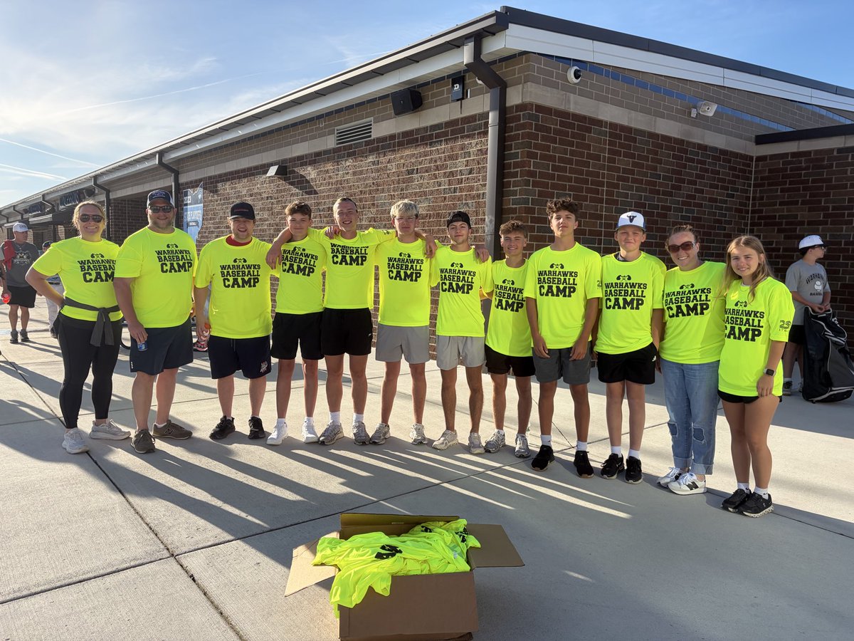 StealthVarsity's tweet photo. Thanks to all of our volunteers (not all pictured) the last two days who helped another great organization @OhioWarhawks with their baseball camp! ⚾️🏒 https://t.co/BYRxYBgFUW