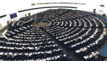 SaatgutKannMehr's tweet photo. Ein wichtiger Tag für die moderne #Pflanzenzüchtung in Europa. 🇪🇺🌱 Die Zustimmung des EU-Parlaments zum #NGT-Kompromiss setzt ein klares Signal für wissenschaftsbasierte #Regulierung, Wettbewerbsfähigkeit und die Zukunft des Agrarsektors. Mehr hier: https://t.co/n6Ws9RhYkk https://t.co/Lct7AXKZFj