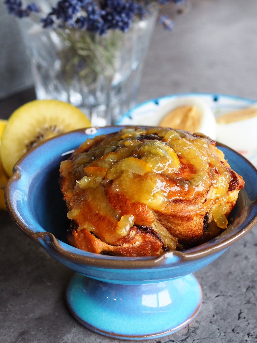 erilowfodmap's tweet photo. 米粉のシナモンロールのフレーバーたくさん試してます🧁今日はマーマレード🍊

米粉ってバレないふかふか食感とセイロンシナモンの香りだけでも大満足なのに、更にオレンジの爽やかな甘さが加わって、、、だぁいすきです❤️ https://t.co/1tG6G9kHjW
