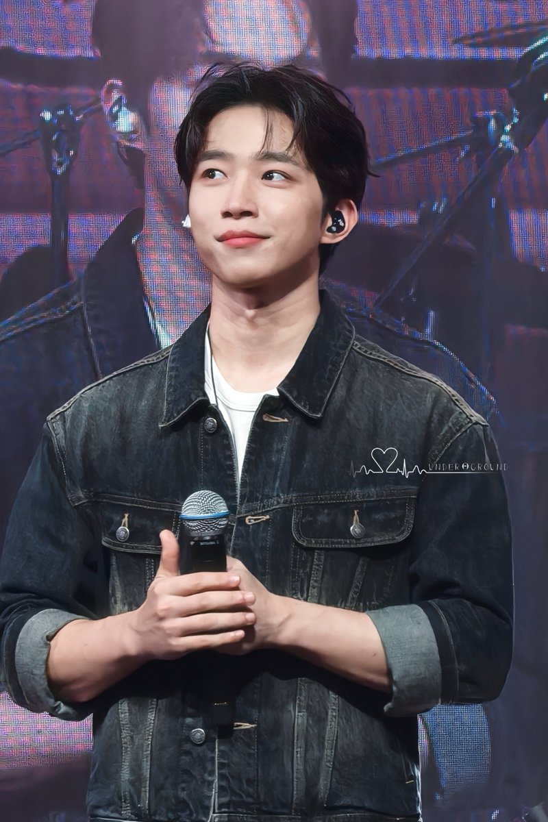 sds_cn's tweet photo. [📸] 2026 N.Flying FAN CONCERT 우.사.합 in 마카오

🎤

#서동성 #엔플라잉 #SeoDongSung #NFlying https://t.co/9LjiNkgrUX