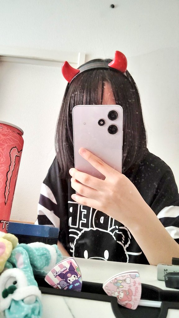 e_q7xt's tweet photo. 鏡汚い https://t.co/Nxi5yyIm2u