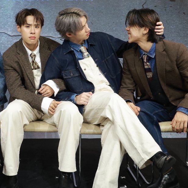 taewchana's tweet photo. It’s honestly so disrespectful to cut Tui out of picture when he was clearly in it. Before any ship, there is LYKN, and they are all part of it — and that should matters the most. You can support your favorite pairing without erasing someone who’s been part of their journey from the start.