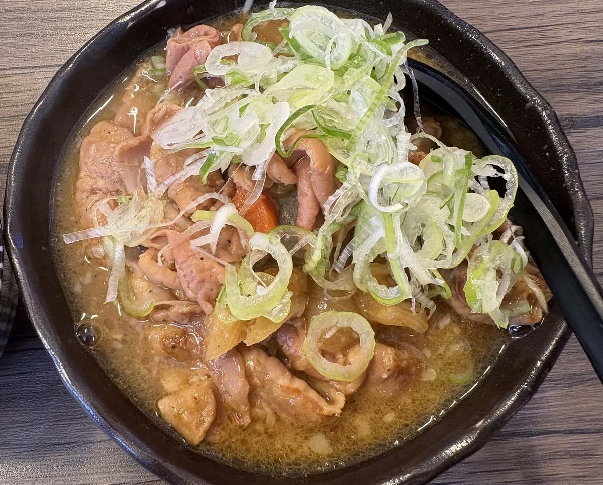 SRY_20161224's tweet photo. 昨日は温泉ともつ煮定食♨️
めっちゃ美味しかった😋
温泉は久々にkashibaの
小江戸温泉🙌🙌
#温泉 #もつ煮 #小江戸 #kashiba https://t.co/mLfQ6Q53bh