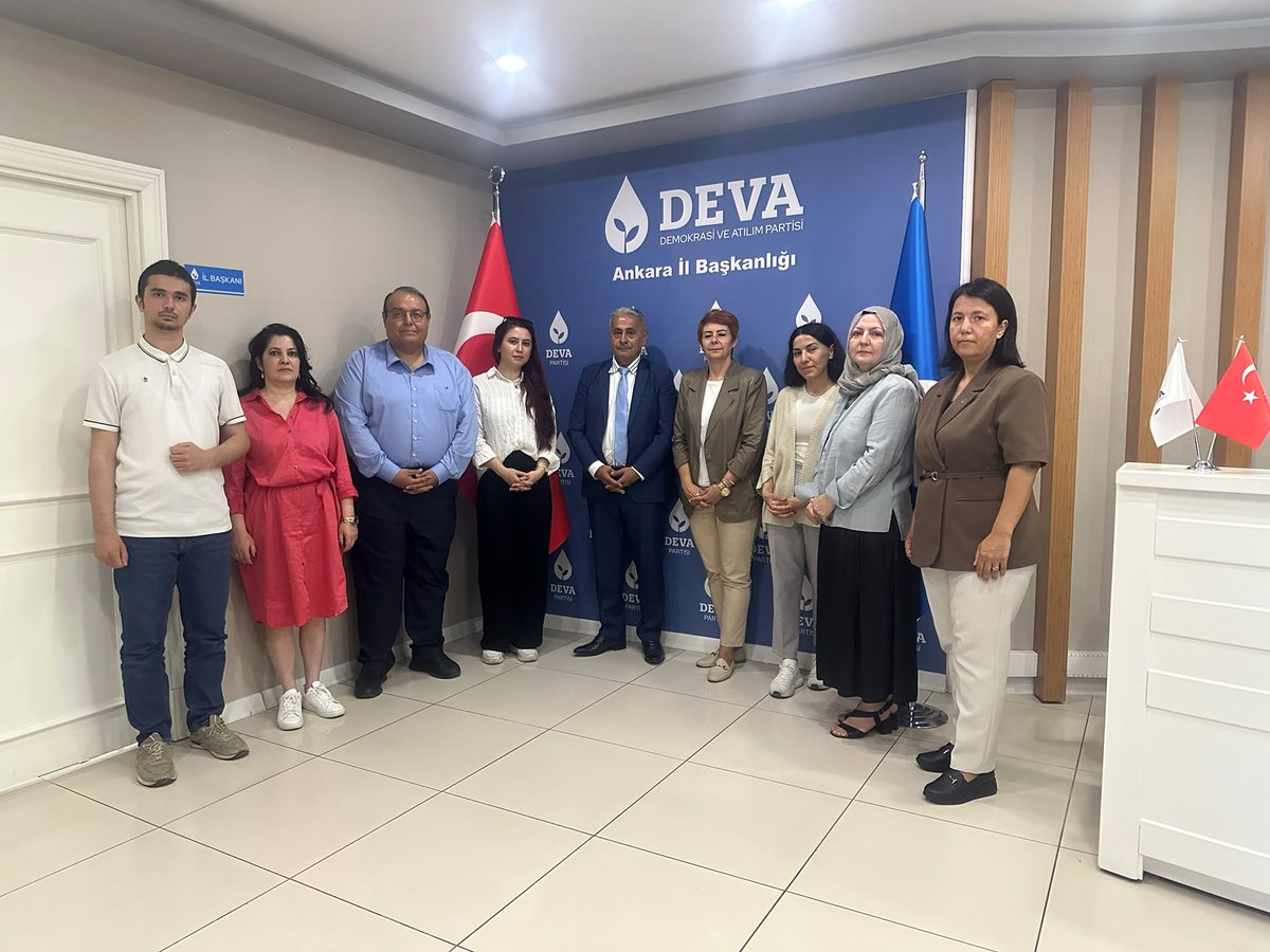 Dogapluss's tweet photo. Doğa  Platformu ve paydaş platformlar, DEVA Partisi Ankara İl Başkanı Sayın Elçin Gülören’i ziyaret etti.  Ziyaret sonunda Doğa Platformu ve paydaşları, gösterdiği ilgi ve misafirperverlik dolayısıyla Gülören’e teşekkürlerini ileterek çalışmalarında başarılar diledi. https://t.co/KpOSD3dgTb