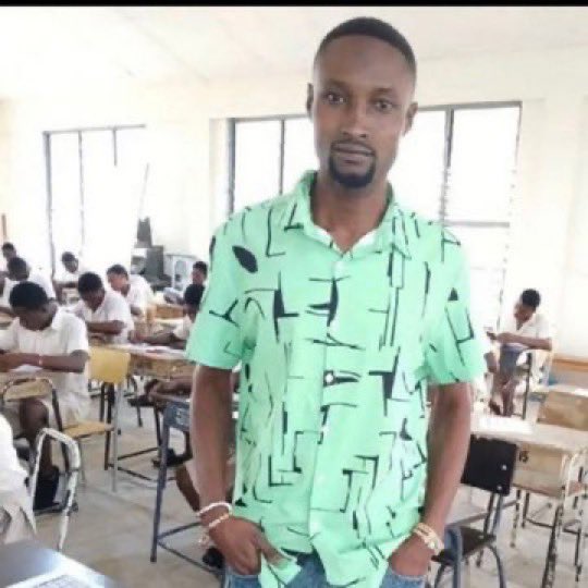 Lil_Rick69's tweet photo. Tedua hene😂😂 https://t.co/HFdqXc5Jao