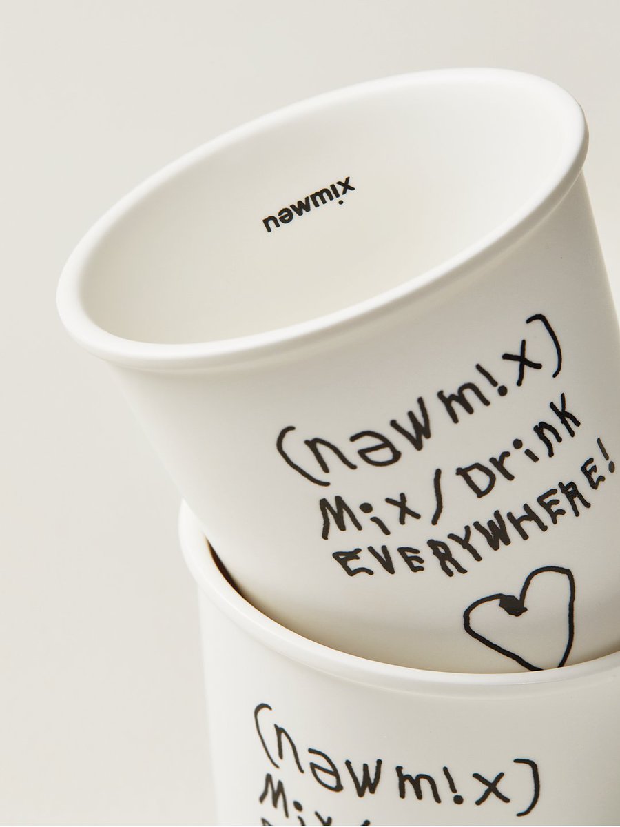 newmixcoffee's tweet photo. 欠品していたINAPSQUAREコラボの陶器カップが、本日よりnewmix聖水店・安国店・漢南店に再入荷いた��ました🙏

#뉴믹스 #newmix #ニューミックス #ニューミックスコーヒー https://t.co/tGm2SMegpr