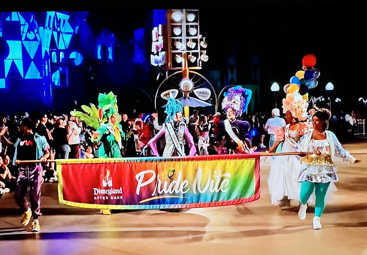 WokeOnArrival's tweet photo. Disneyland Pride Nite. Welcome, Pride Cavalcade. 2026 https://t.co/SGgBBLgXbT