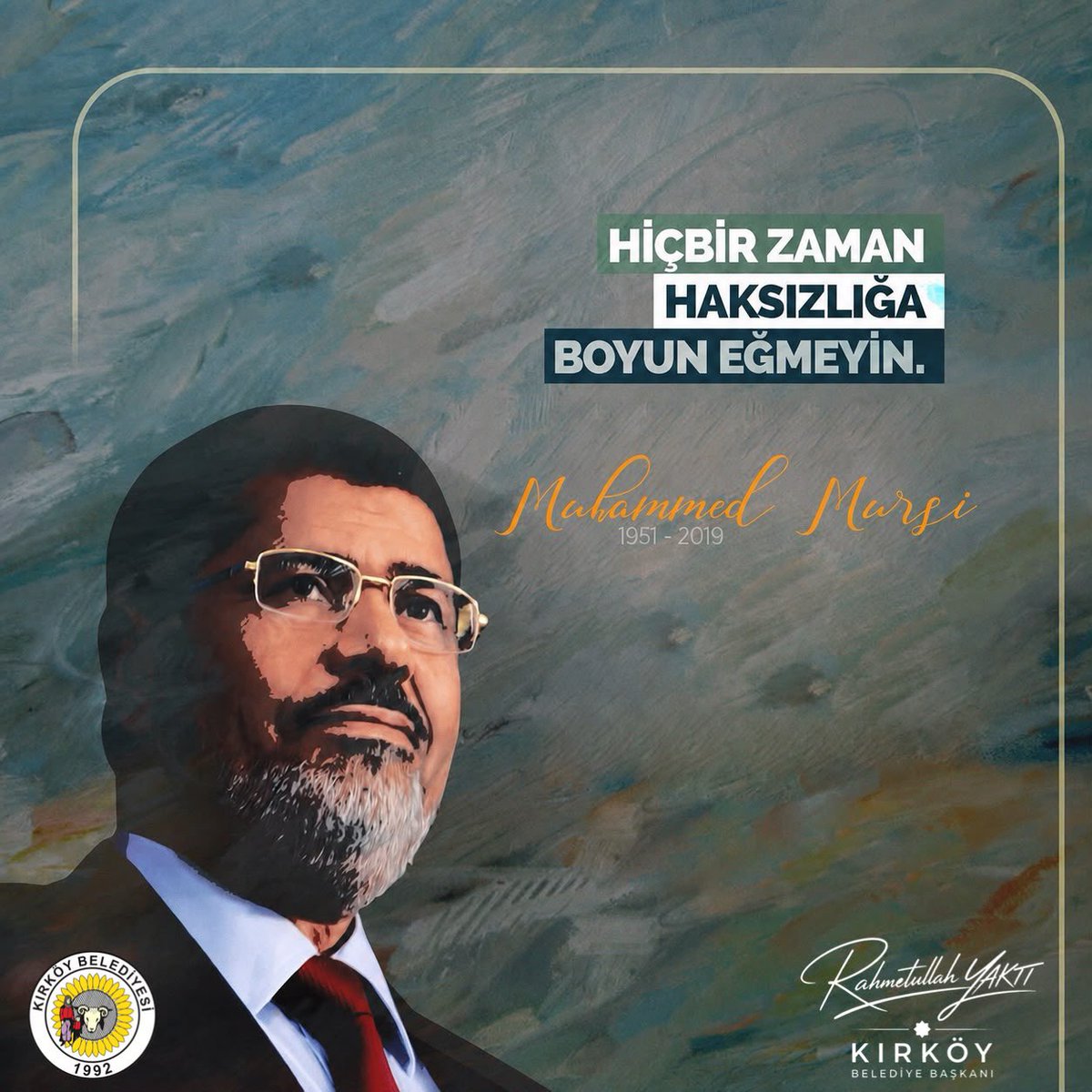 Rahmetullahmus's tweet photo. "Hücreme Kuran-ı Kerim'in girmesini yasakladılar ama onu 30 yıl önce ezberlediğimi unuttular. Lâkin, O'na dokunabilmeyi ne çok isterdim." 

#MuhammedMursi'yi vefatının seneyi devriyesinde rahmetle anıyoruz. https://t.co/0sDHvPItC9
