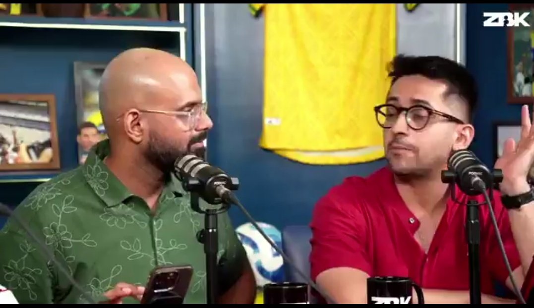 _SohamRoy's tweet photo. This shameless ganja chomu, literally runs a ytbe channel on cricket with more subscribers than his football channel, mints views, still disrespects the same bloddy game. Football will never grow till it's fans continue hating cricket. https://t.co/xRlMI84lQ3