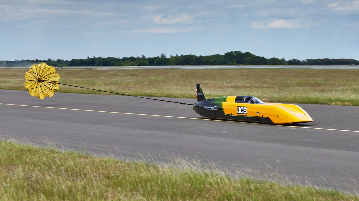 JCBmachines's tweet photo. JCB’s bid to set a world hydrogen land speed record is surging ahead, with the JCB Hydromax car now built and full testing under way at RAF Wittering in Cambridgeshire, England - with the first runs at speed completed. Discover more: https://t.co/6fC2Mg2m3Q https://t.co/riJ27wyFi5
