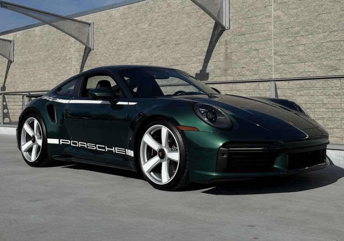 TorquePrime's tweet photo. Porsche Racing Green Metallic 992 Turbo 50 Years https://t.co/0HvC04z3mJ