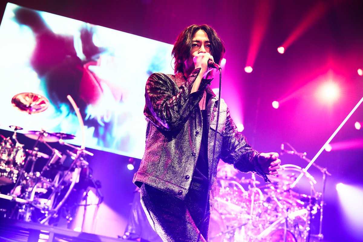 realsoundjp's tweet photo. ══  LUNA SEA ライブ写真公開  ══

📷写真ギャラリーはこちら
https://t.co/ZM32pbOvg1

🎙️結成日に誓った永遠の絆ーー秦野公演レポ
https://t.co/F8A7TQdHnO https://t.co/cKKwGlOhEl