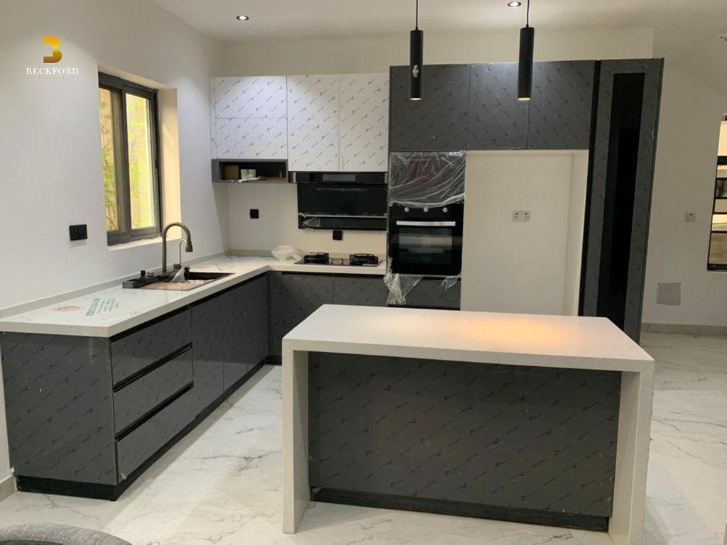 Beckford__'s tweet photo. For sale!
3 bedroom Terrace/Townhouse in Victoria Island 
Amenities:
Fully kitted kitchen 
24/7 security 
About 5 minutes drive from recreational centers, malls etc.

Price: 450m

King Leo at 39 Festus Ororo HIM Red card https://t.co/84XwJPNmea