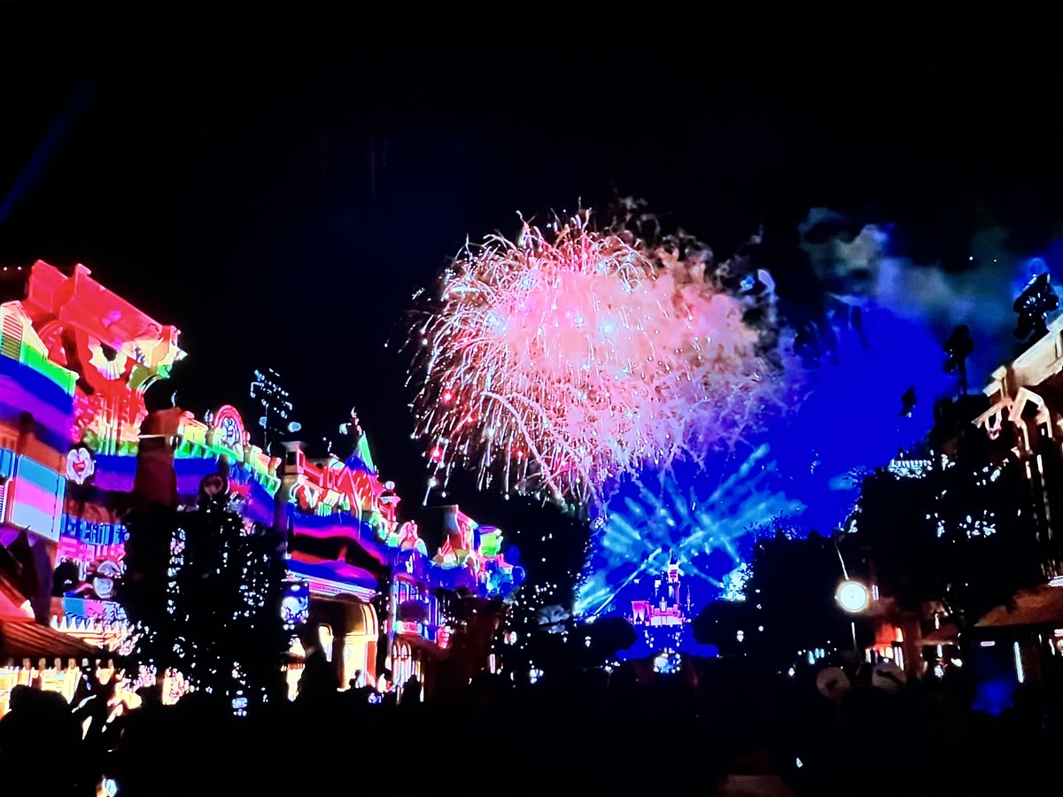 WokeOnArrival's tweet photo. Pride Nite at Disneyland 2026 Welcome Pride Cavalcade. https://t.co/6cLJmgPVsW