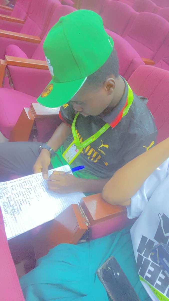 Kauthar0001's tweet photo. Out here with a friend who also volunteered 🤭🤭🤭

@LZakariyawu 
He's also active here, let's share mutuals if you wish to. 
#statisticssummit https://t.co/b4ByV65ScT