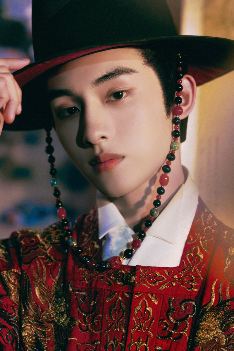 Let's WINWIN tweet media
