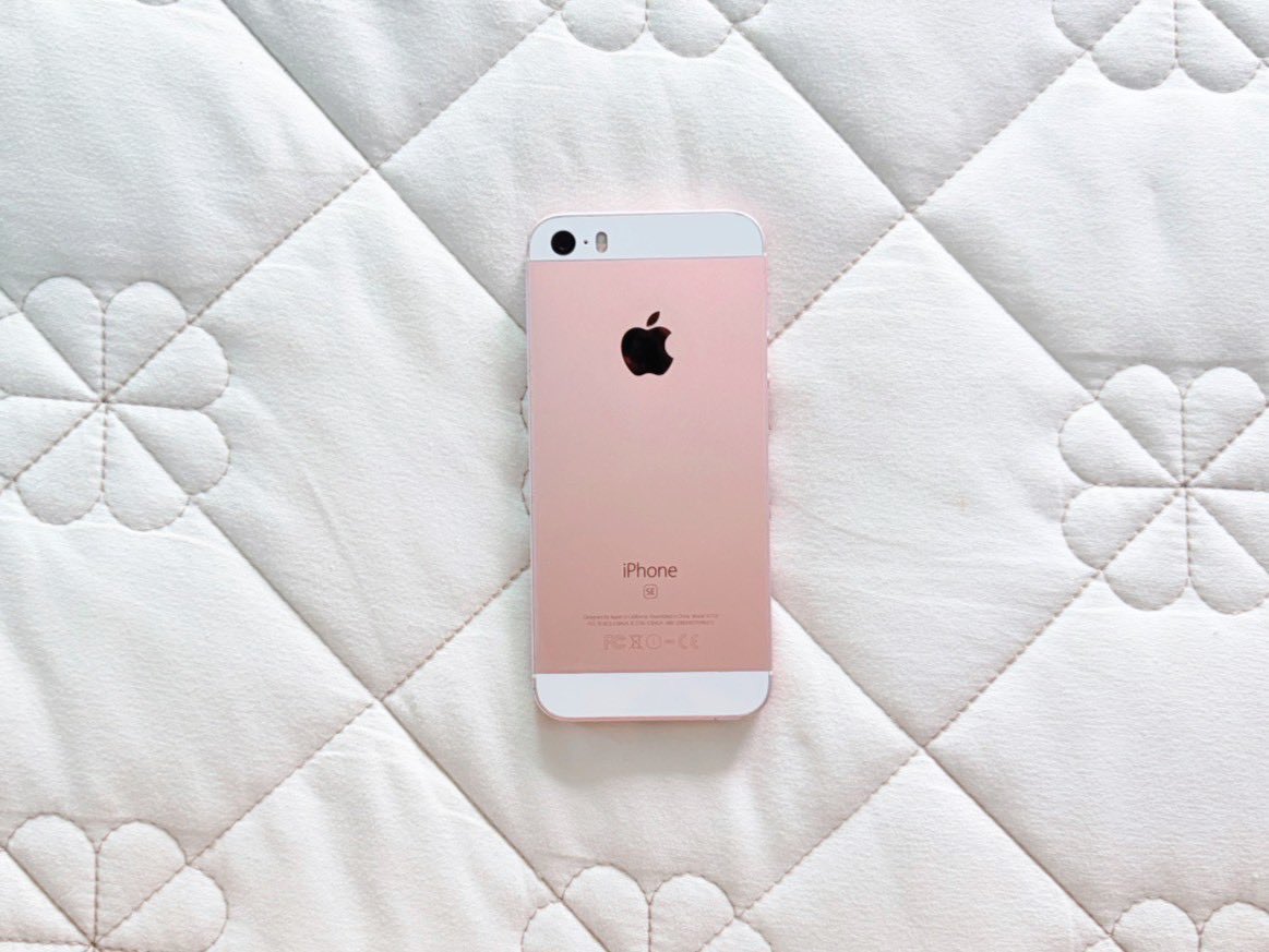 pptqoy's tweet photo. iPhone SE1 16gb🌸🍀

𓈒 1,550บาท Free shipping

𓈒WiFi -Sim
•ไม่ติดไอคลาว 
• ไม่สแกนตั้งรหัสได้ แบต100
• รีเซ็ตได้ไม่ลบ

แถม  เคส สายชาร์จ

( ประกัน 7 วัน 🏝♥️ )

#ส่งต่อไอโฟน #ไอโฟน5s #ไอโฟนมือสอง  #ไอโฟน #ไอโฟน5 #ไอโฟน6 #ไอโฟน7 #ไอโฟนse1 #ไอโฟนมือสองราคาถูก https://t.co/twCAeTbXmG