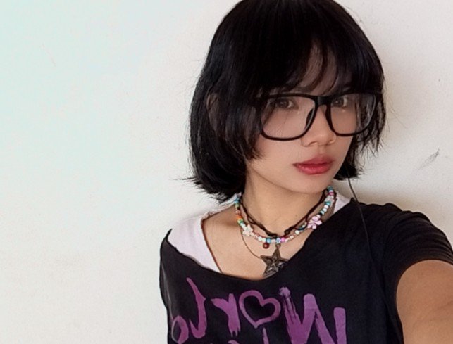 ___nna002's tweet photo. mi lulu 🤭 @A_LuluJKT48 

#jeketiselcaday #jsd https://t.co/3Hko5xxCUk