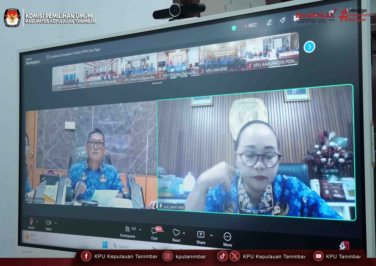 KpuTanimbar's tweet photo. #TemanPemilih, KPU Kabupaten Kepulauan Tanimbar mengikuti kegiatan Sosialisasi Penegakan Disiplin bagi Pegawai Pemerintah dengan Perjanjian Kerja (PPPK) di Lingkungan Sekretariat Jenderal KPU Republik Indonesia yang diselenggarakan secara daring melalui zoom meeting  (17/6) https://t.co/sXcmTmTogO