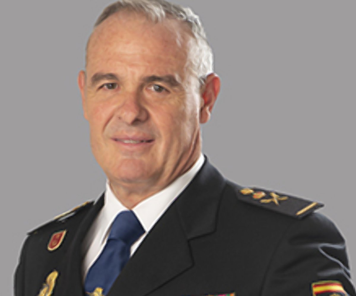 ATM43757756's tweet photo. Bienvenido el nuevo DAO de la Policía por recuperar a la UDEF desmantelada por Marlaska e impulsar la investigación contra Zapatero. Siga en esta línea, el pueblo se lo agradecerá siempre. https://t.co/GtlzAPPBZE