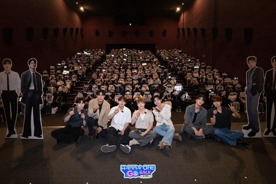 HCUTE__'s tweet photo. 우아앙 워너원 워너블 가족사진 떴다 https://t.co/I2PXyCuB4O