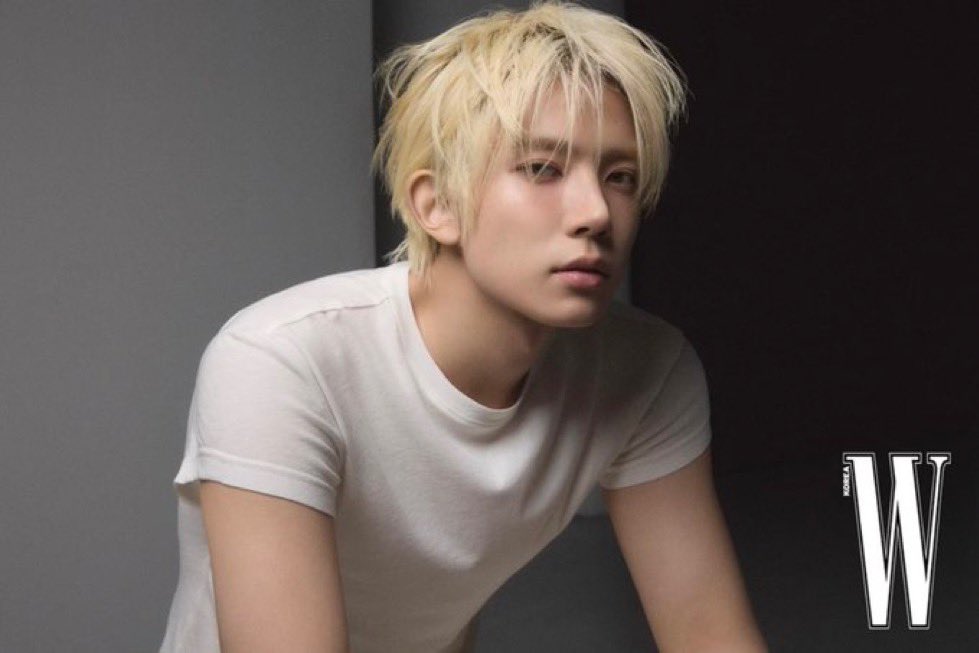 soobinsiris's tweet photo. boy do not fucking look at me like that i’m so serious https://t.co/EGZ8yoADTd