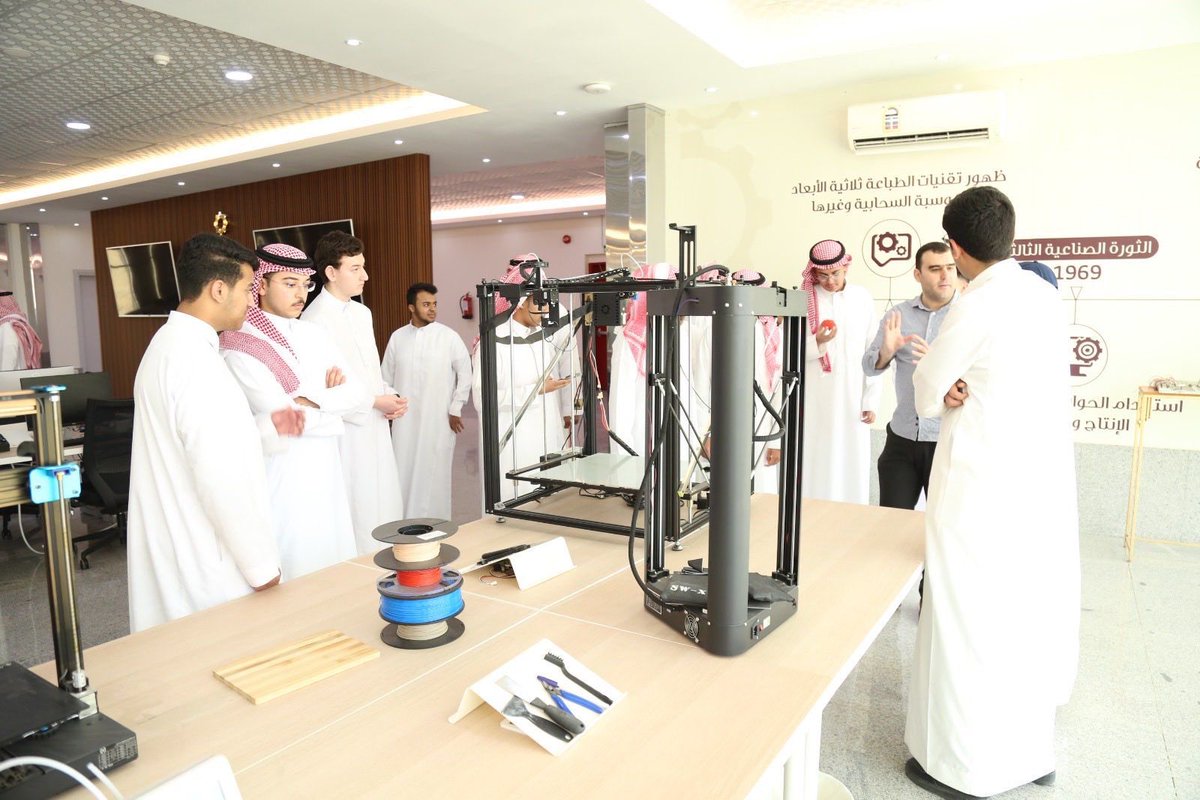 stua2024's tweet photo. ضمن برامج التوجيه الأكاديمي..
#جمعية_شؤون_الطلاب تنظم زيارة طلابية إلى جامعة المستقبل https://t.co/y3evVdwXhz