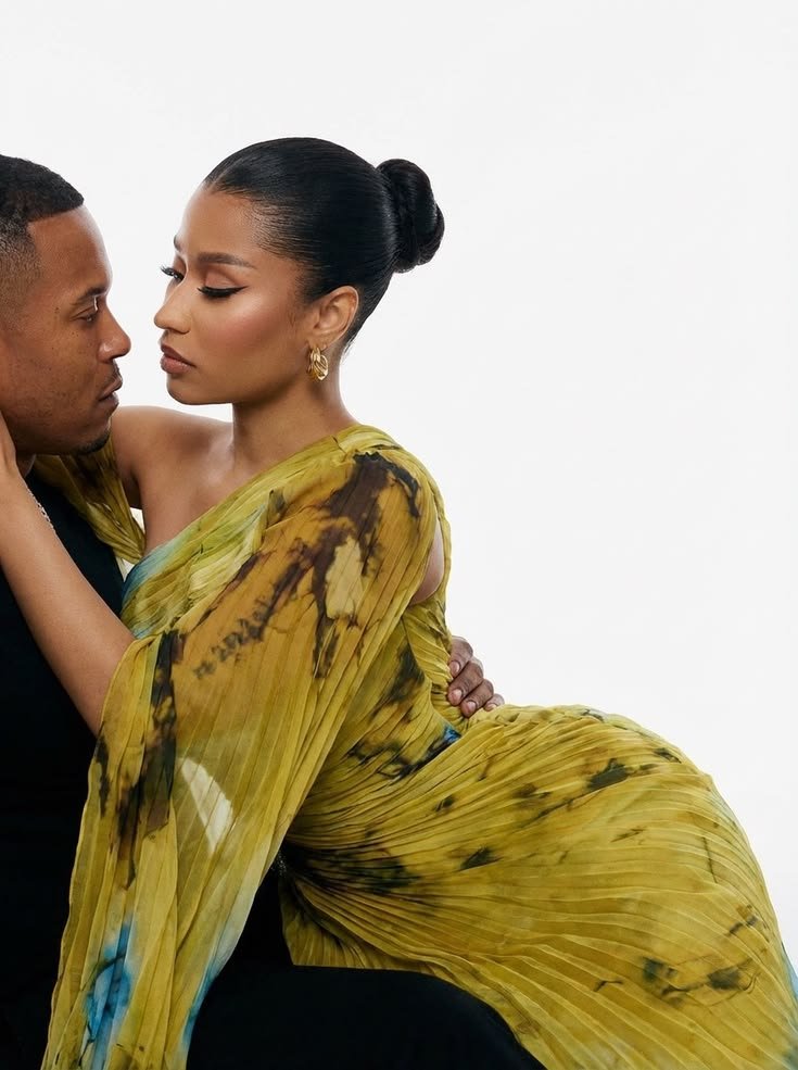 JustCasper_2's tweet photo. Nicki Minaj and her real husband. https://t.co/YX5UujHybH