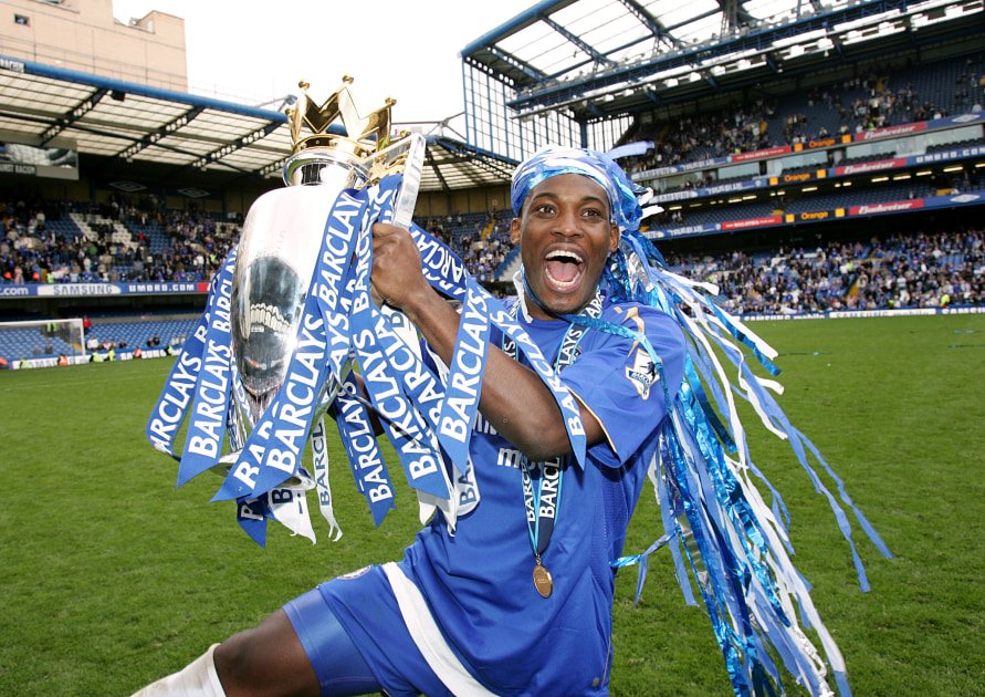 Blue_Footy's tweet photo. Michael Essien on his time at Chelsea:

🗣 "I had a good time with the club. I won a lot of trophies and so I can’t ask for much to be honest. I had a good relationship with the owners, management, staff and fans, and that’s what matters the most for me."

~ @ChelseaFC https://t.co/8WQ4IIPc9v
