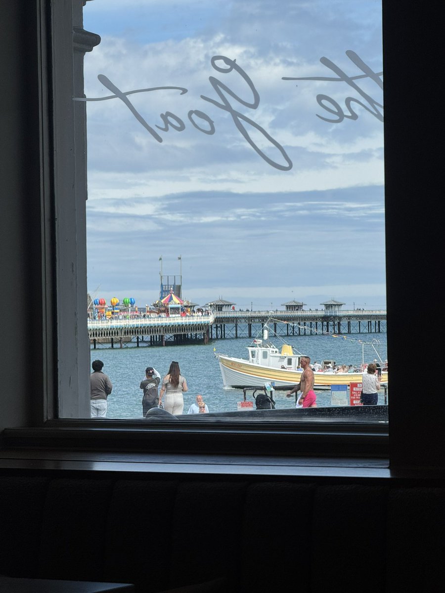 TheNigelroberts's tweet photo. Spur of the moment lunch in The Goat Llandudno yesterday! What a great view , lovely fish n chips , not a big portion but nevertheless it was good! https://t.co/Oc6gBG1lRT