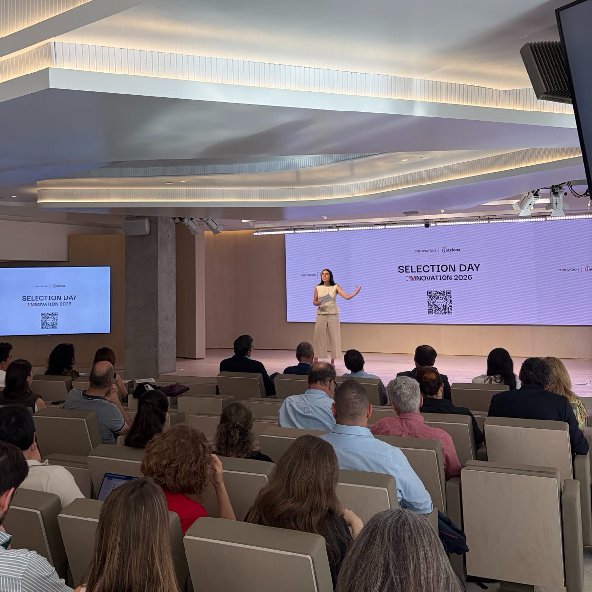 ACCIONA's tweet photo. ¡Bienvenidos al #SelectionDay de nuestro programa I'MNOVATION #Startups! 📍

Un programa de innovación abierta para co-desarrollar soluciones innovadoras que den respuesta a los desafíos del planeta 🚀

ℹ️ Descubre nuestros retos: https://t.co/ckKjCSXc71

@Imnovation #ACCIONAteam https://t.co/huduZ15gqh