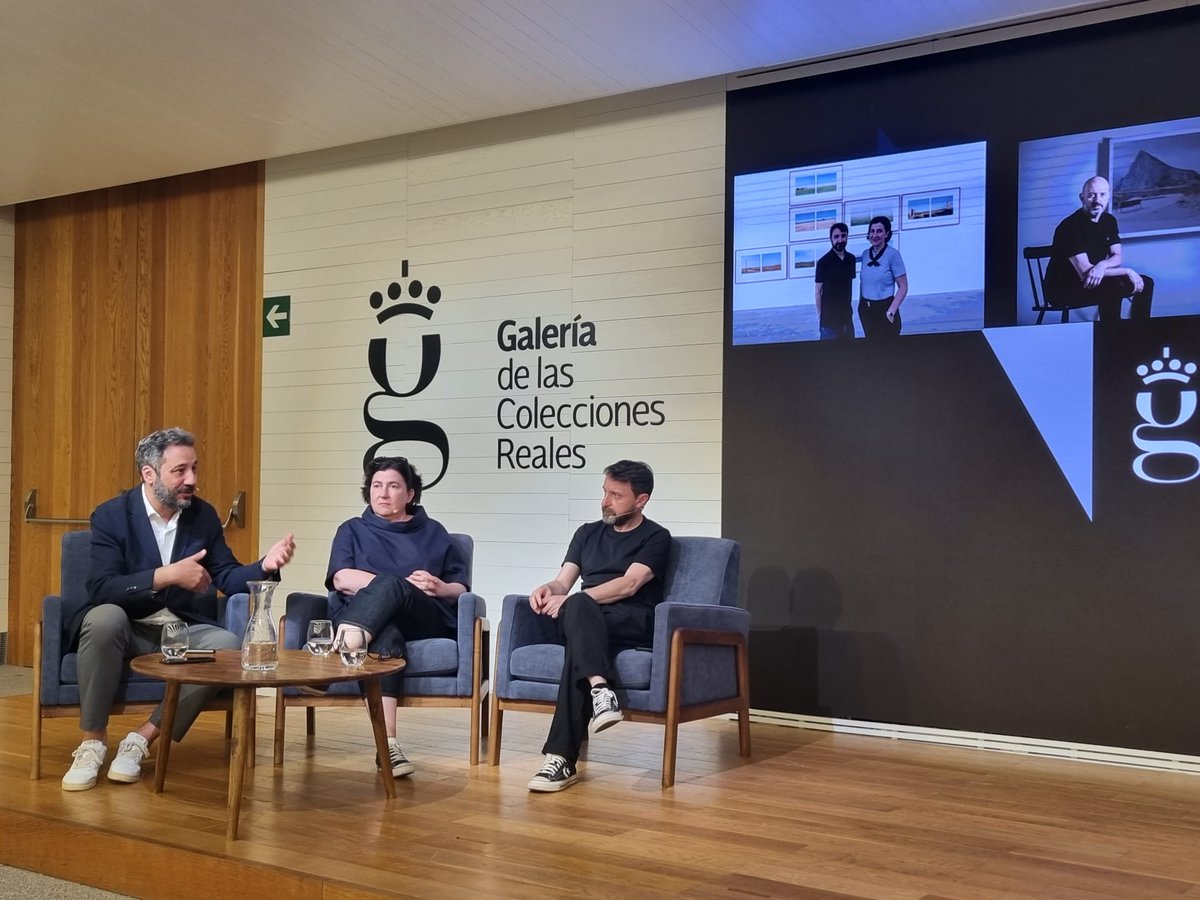 PatrimNacional's tweet photo. 🖼️ “Alteraciones” es una muestra que propone una relectura de #LaGalería desde el arte actual. Dialogan colecciones históricas y creatividad contemporánea.

¡Inauguramos 3ª edición! Y el primer acto ha sido un encuentro con los artistas participantes.

▶️https://t.co/vylnTVgB4o https://t.co/kLsVzd8Dqi