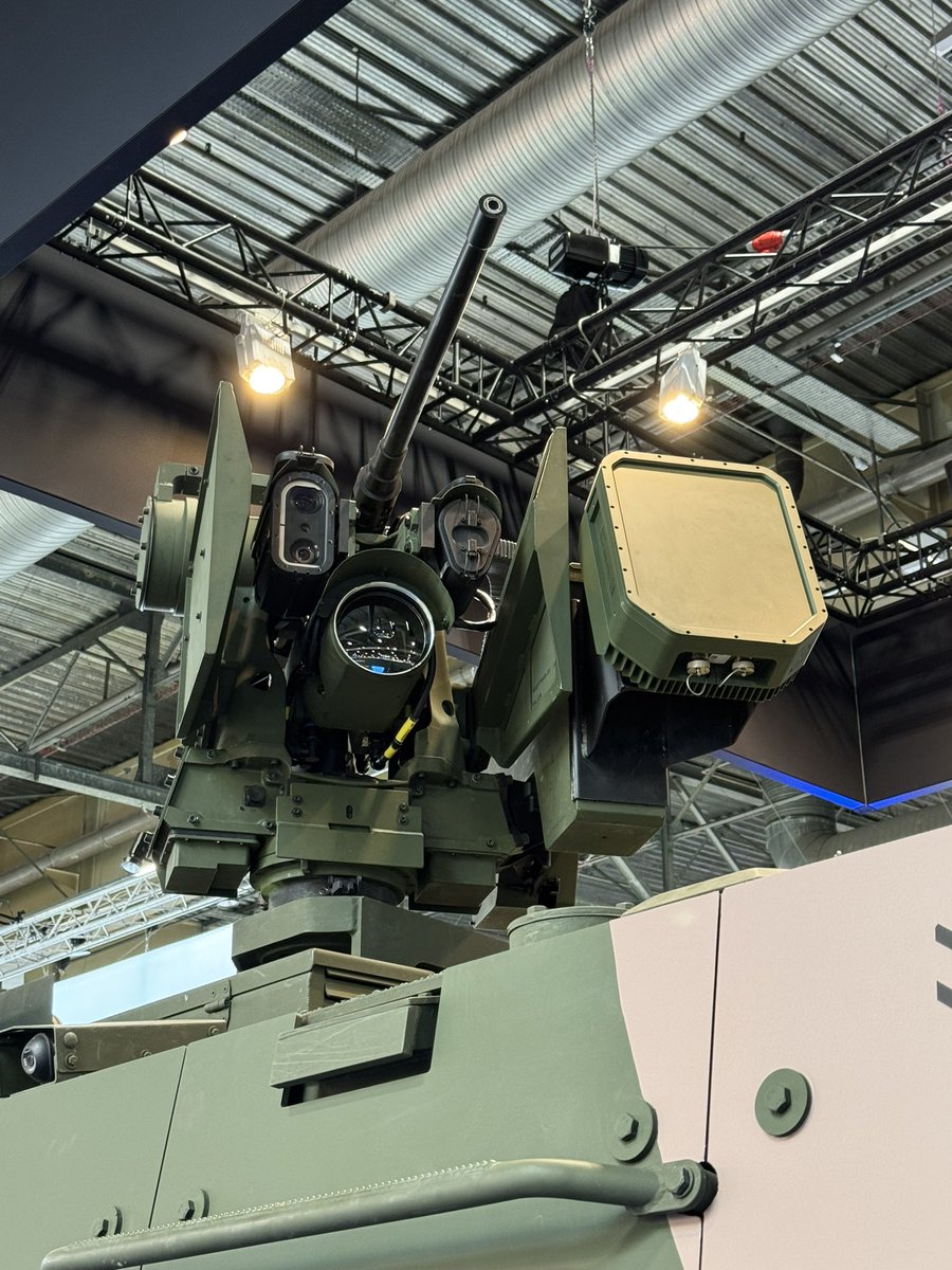 clemens_speer's tweet photo. Patria 6x6 auf der Eurosatory 2026 in Paris. https://t.co/vAAgpDYxIy