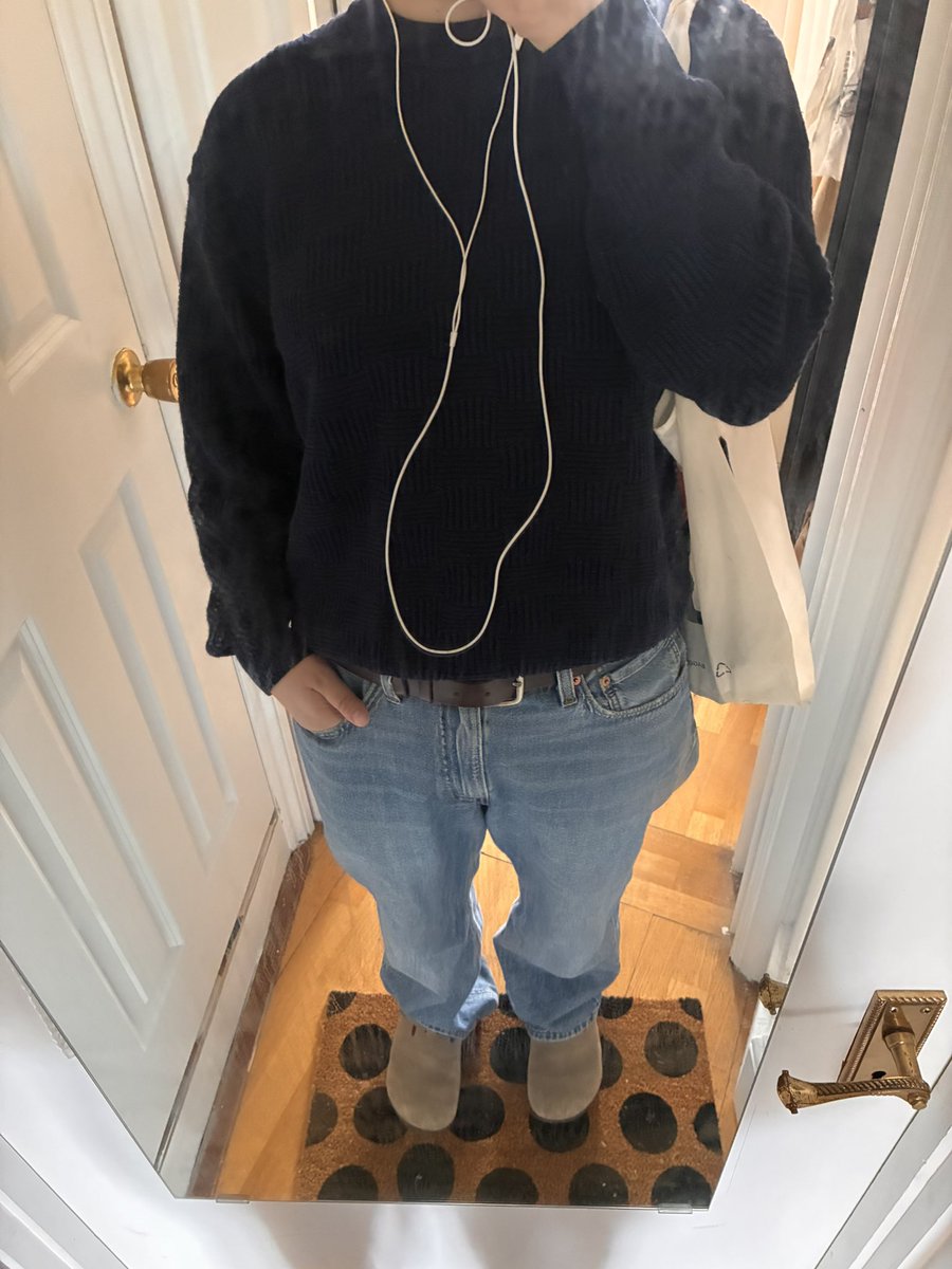 8kikimy8's tweet photo. Comfortable https://t.co/CaD67VvOBK