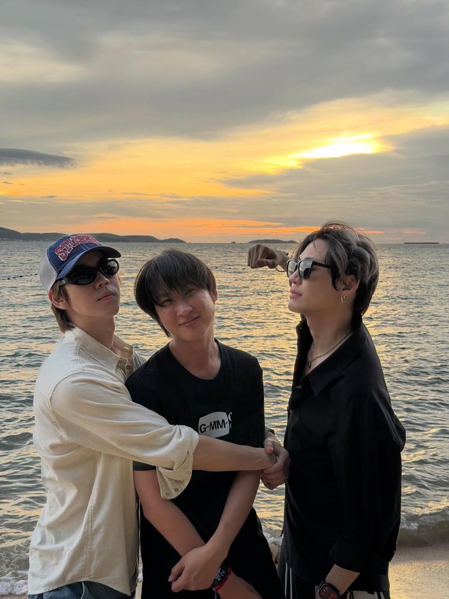 daisy_aouder's tweet photo. พี่ๆมีความสุขหนูก็มีความสุข❤️❤️

#bounprem #bb0un #Prem_space 
#GMMTVOuting2026 https://t.co/o1A2Oknwi4