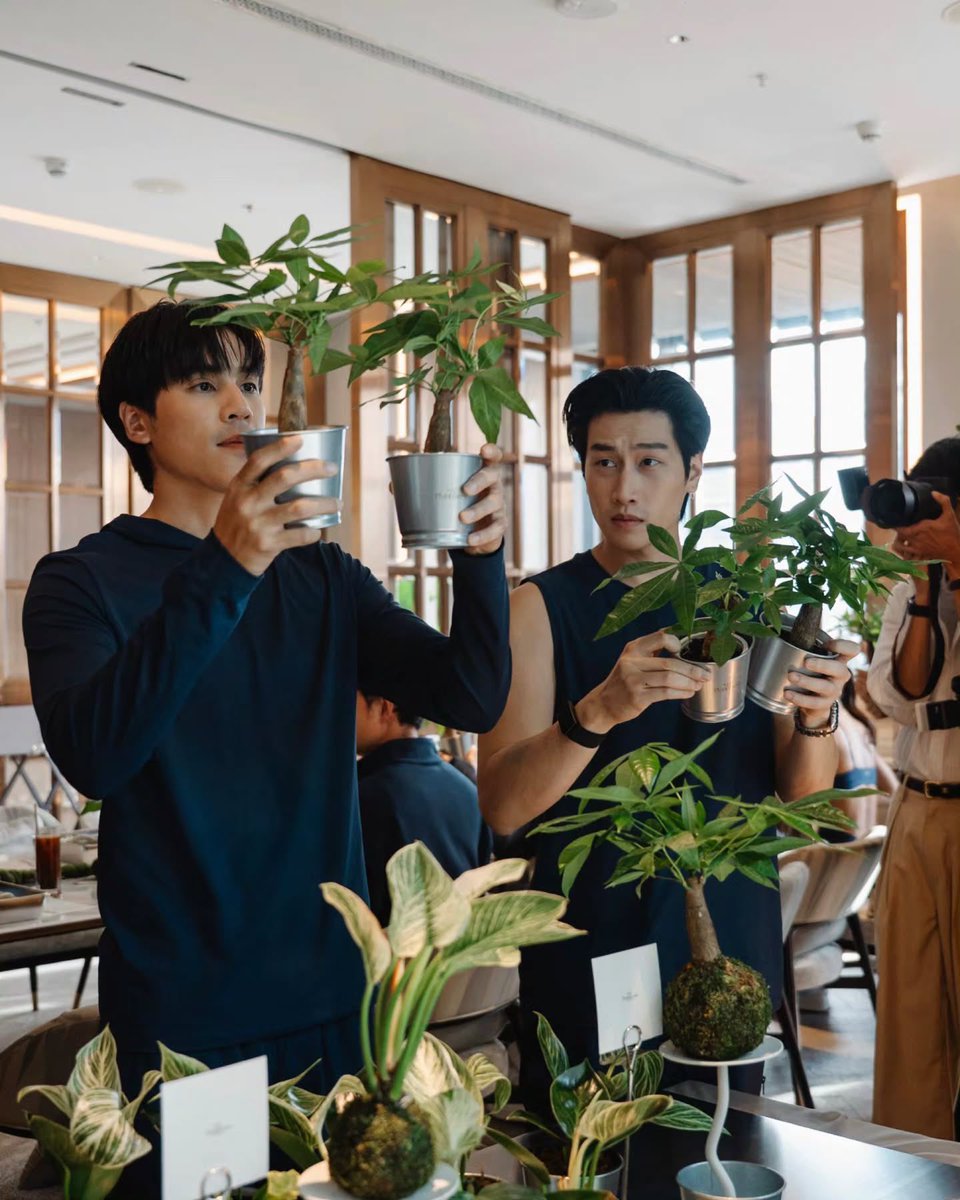 focusbible's tweet photo. IG: jesjpp  Post update 
17/06/2026

🫶🏻🖤

#Alo #GlobalWellnessDay2026
꒰⁠ #BibleWichapas #bsumone @biblesumett ♡ ꒱ (1) https://t.co/cIDJMxyD9q