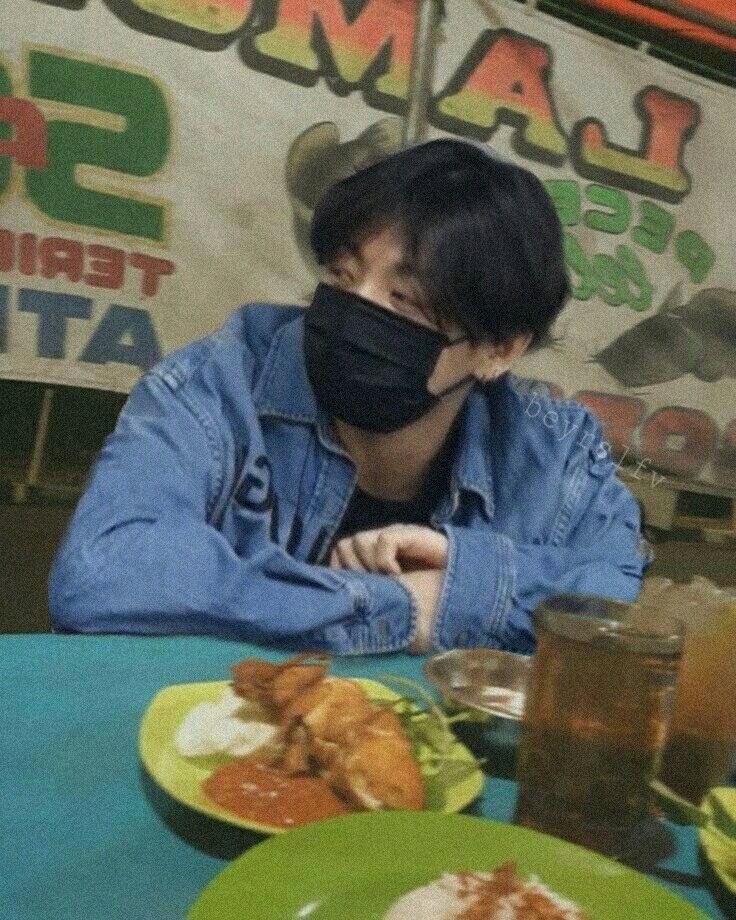 dara🎸 2.0 IS SEEING BTS IN JAKARTA tweet media