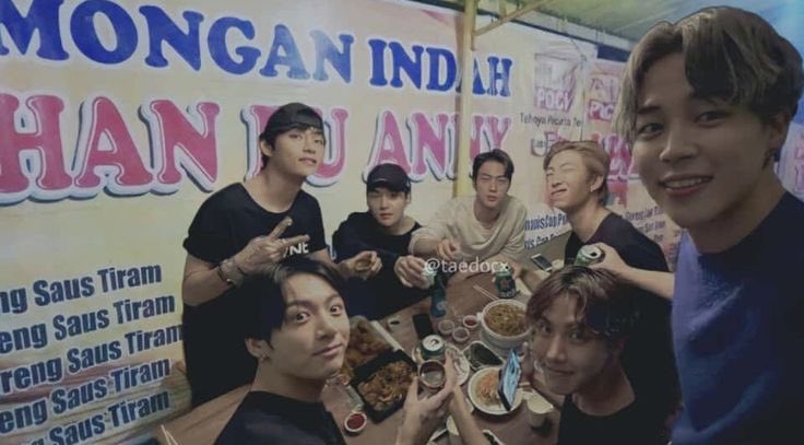 dara🎸 2.0 IS SEEING BTS IN JAKARTA tweet media